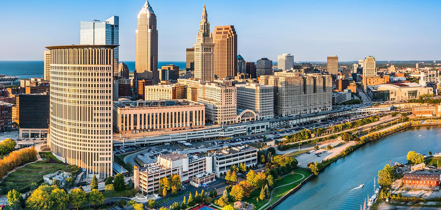 cleveland skyline with river